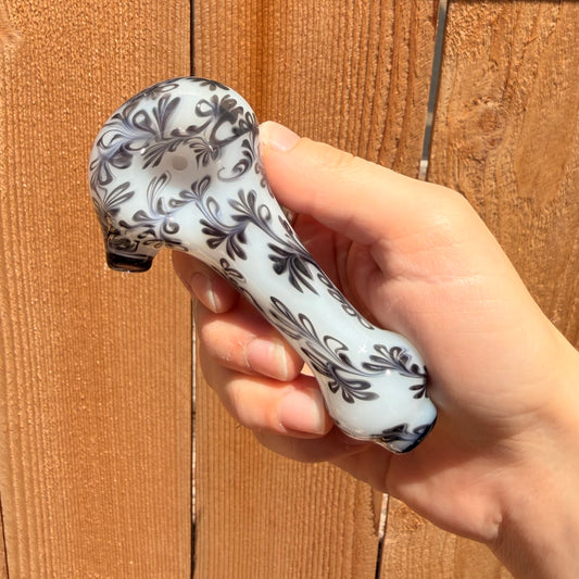 Black and White Venna Pipe - Sqwashglass