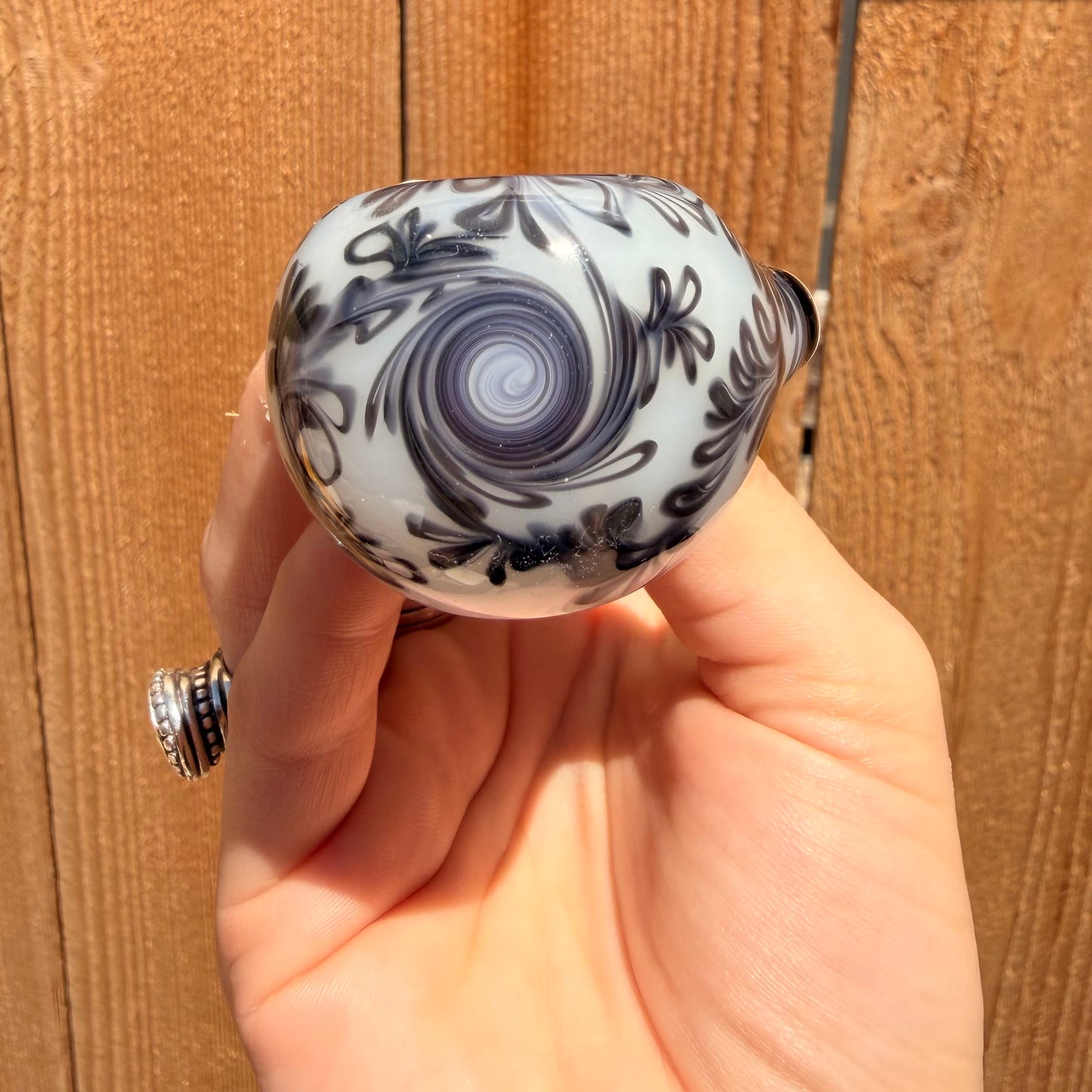 Black and White Venna Pipe - Sqwashglass