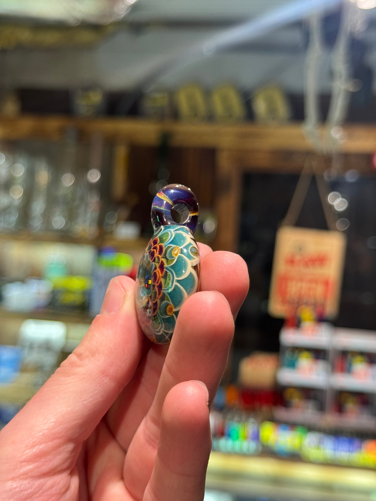 Retro Vibe Dotstack Pendant - Jujuglass